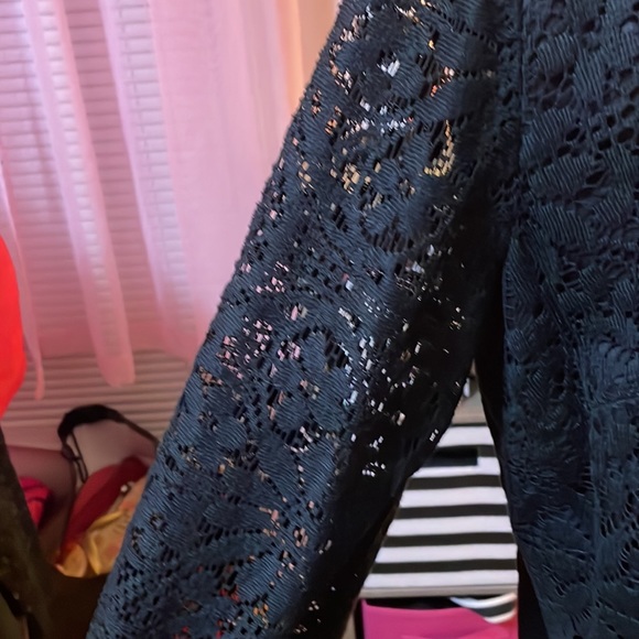 Vintage edith martin lace house coat (not sure what king of coat it is) - Picture 3 of 6